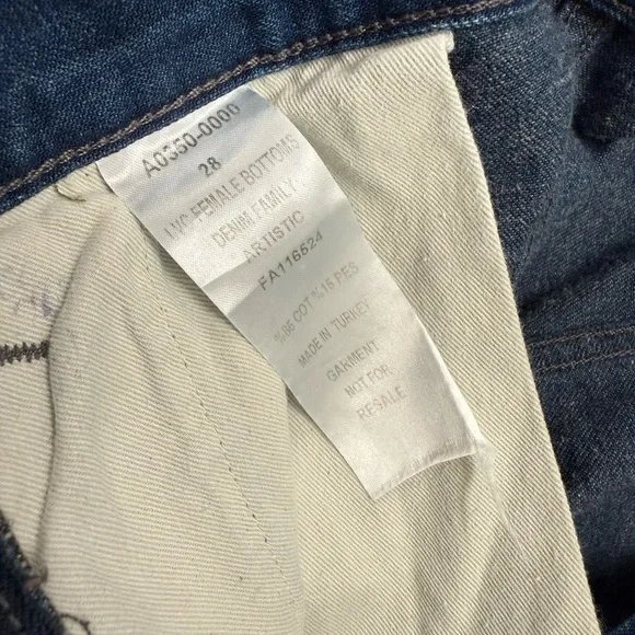 Levi's Classic Blue Denim Jeans - Picture 12 of 12